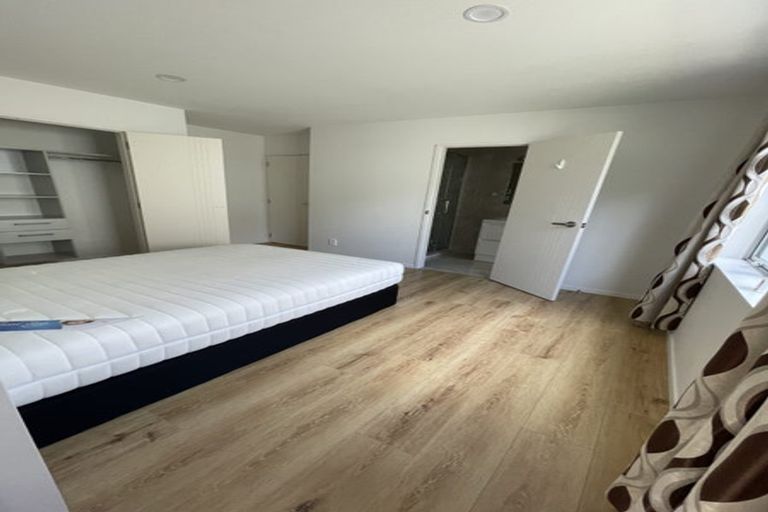 Photo of property in 3 Tuangi Street, Long Bay, Auckland, 0630