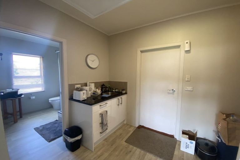 Photo of property in 24 Meachen Terrace, Waiuku, 2123
