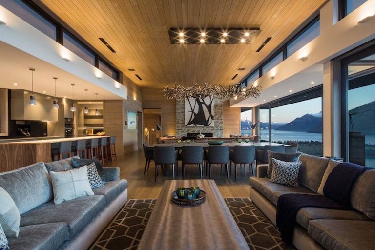 Photo of property in 10 Pinnacle Place, Queenstown, 9300