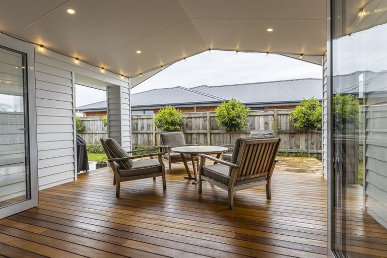 Photo of property in 14a Pegasus Place, Kelvin Grove, Palmerston North, 4414