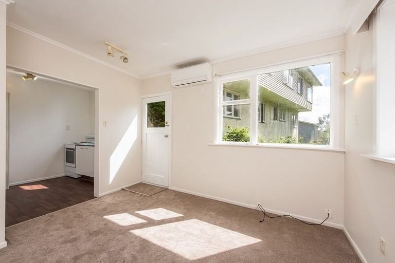 Photo of property in 57a Mortimer Terrace, Brooklyn, Wellington, 6021