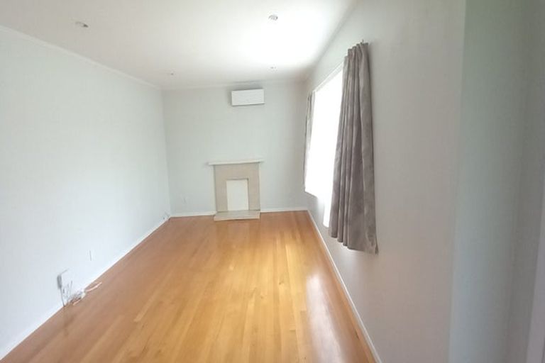 Photo of property in 512 Te Atatu Road, Te Atatu Peninsula, Auckland, 0610