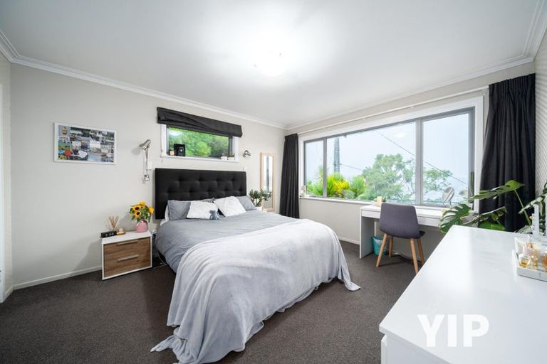 Photo of property in 5 Hallewell Crescent, Johnsonville, Wellington, 6037