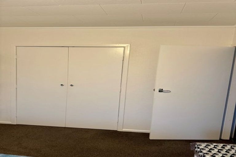 Photo of property in 10f6 Petherick Crescent, Johnsonville, Wellington, 6037