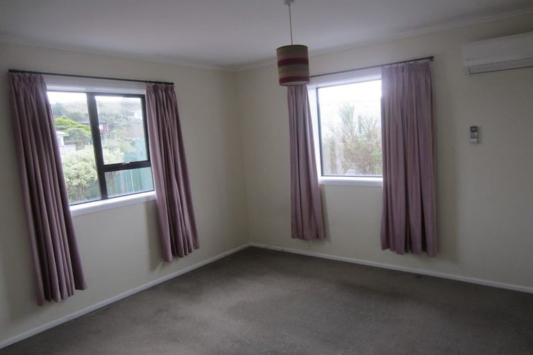 Photo of property in 14a Glenamoy Crescent, Johnsonville, Wellington, 6037