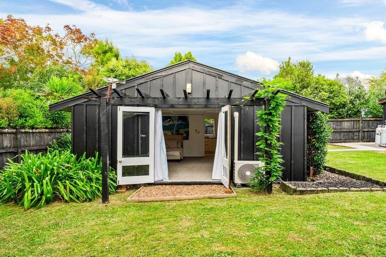 Photo of property in 279 Royal Road, Massey, Auckland, 0614