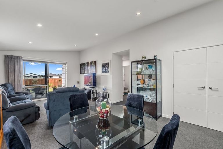 Photo of property in 3 Ponga Place, Papamoa Beach, Papamoa, 3118