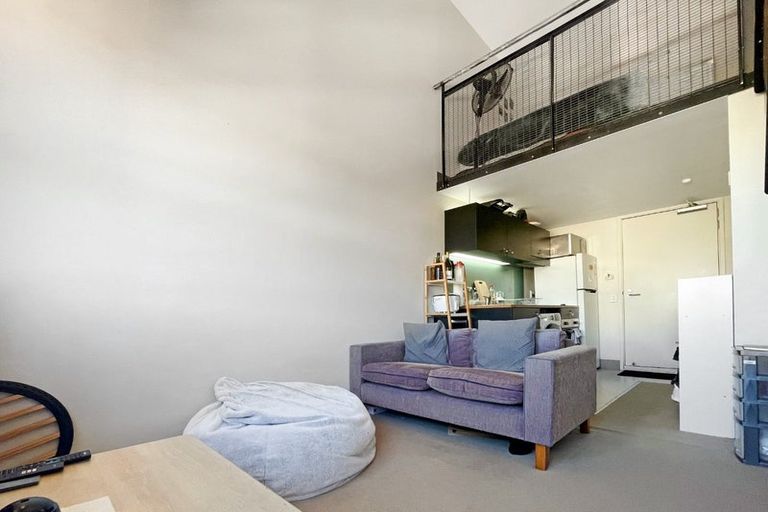 Photo of property in Urbane Apartments, 50/29 Webb Street, Mount Cook, Wellington, 6011