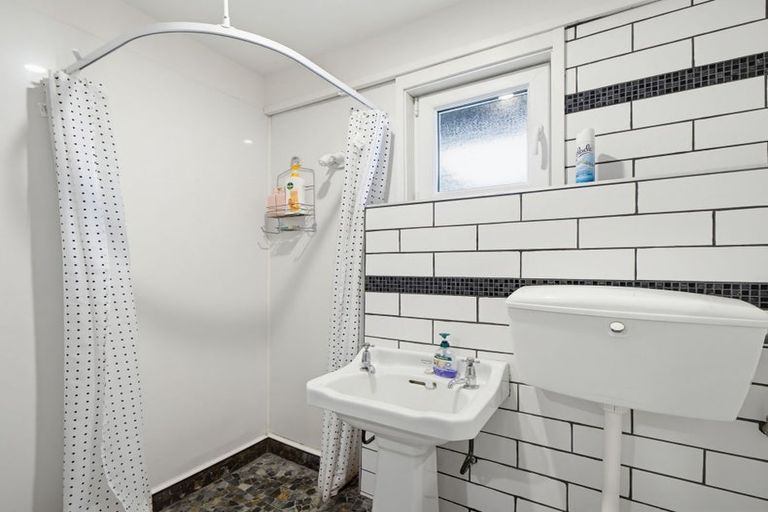 Photo of property in 42 Moody Street, Gore Bay, Cheviot, 7383