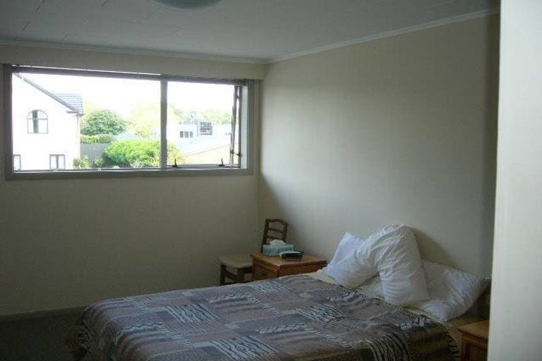 Photo of property in 150 Straven Road, Fendalton, Christchurch, 8014