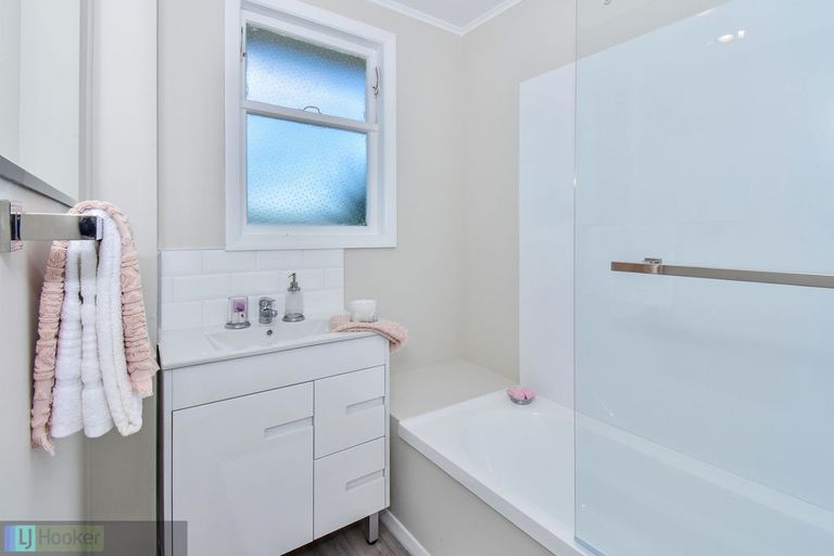 Photo of property in 51 Tua Place, Favona, Auckland, 2024