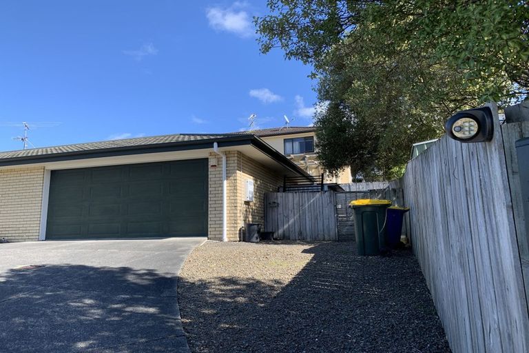 Photo of property in 9 Meharg Place, Fairview Heights, Auckland, 0632