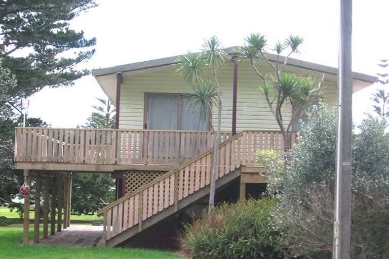 Photo of property in 5 Florence Place, Pauanui, Hikuai, 3579