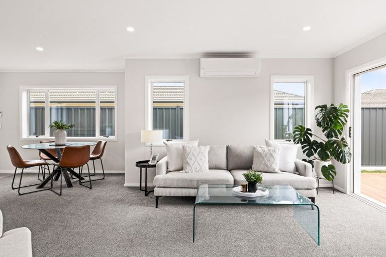 Photo of property in 2/52 Park Road, Greenmeadows, Napier, 4112