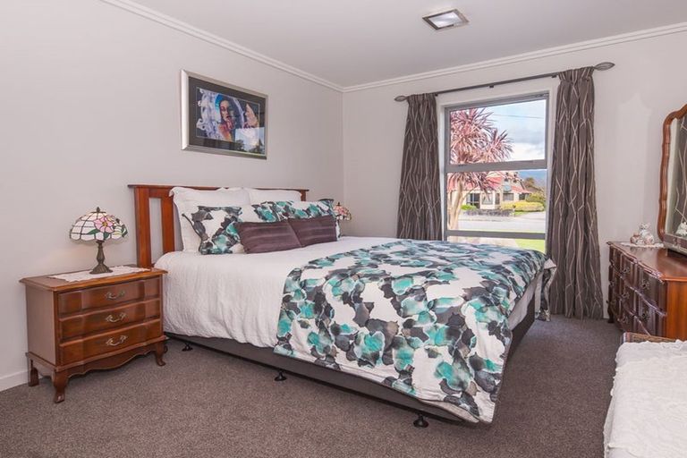 Photo of property in 21a Roebuck Street, Westport, 7825