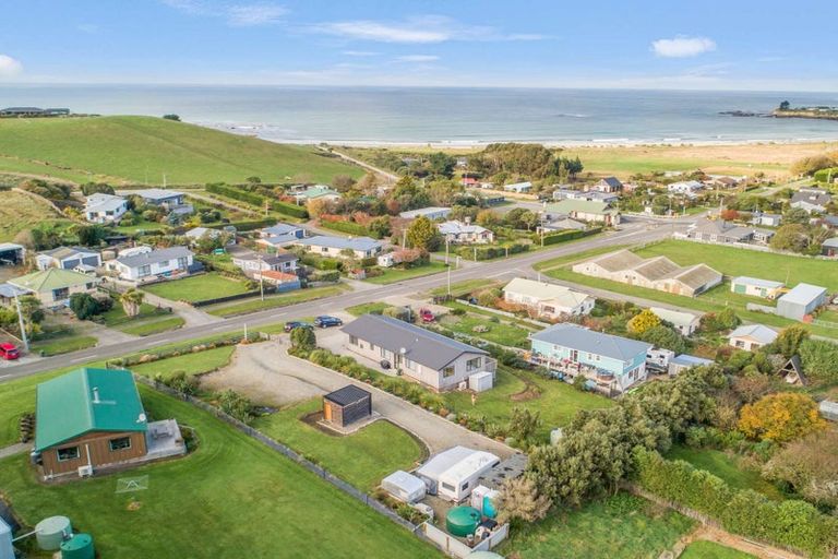 Photo of property in 13 High Street, Kakanui, Oamaru, 9495