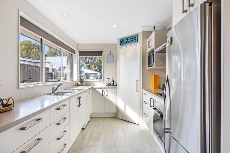 Photo of property in 16 Norrie Way, Kaiapoi, 7630