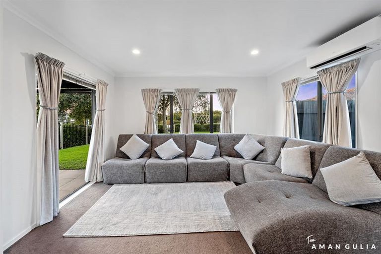 Photo of property in 2 Whitbourne Heights, Manurewa, Auckland, 2105