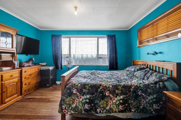 Photo of property in 73 Turuturu Road, Hawera, 4610