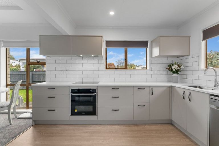 Photo of property in 55 Hawai Street, Two Mile Bay, Taupo, 3330