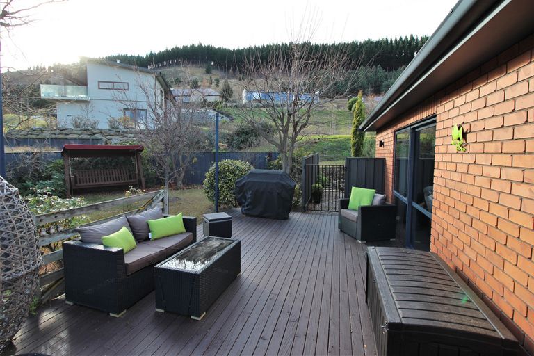 Photo of property in 3 Holdom Place, Clyde, 9330