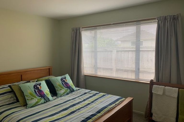 Photo of property in 32 Seymour Street, Hornby, Christchurch, 8042