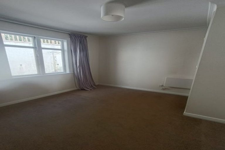 Photo of property in 47 Randwick Road, Northland, Wellington, 6012