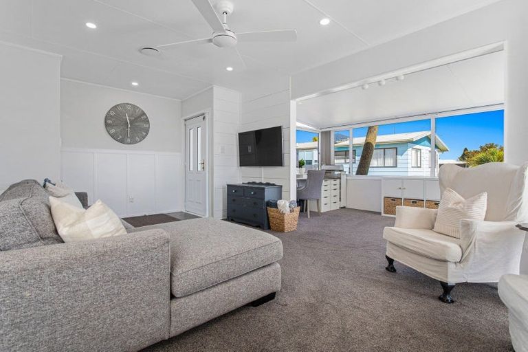 Photo of property in 9 Farnworth Crescent, Whakatane, 3120