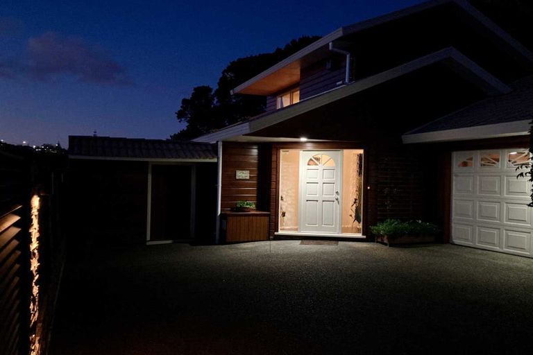 Photo of property in 2/71 Balmain Road, Birkenhead, Auckland, 0626