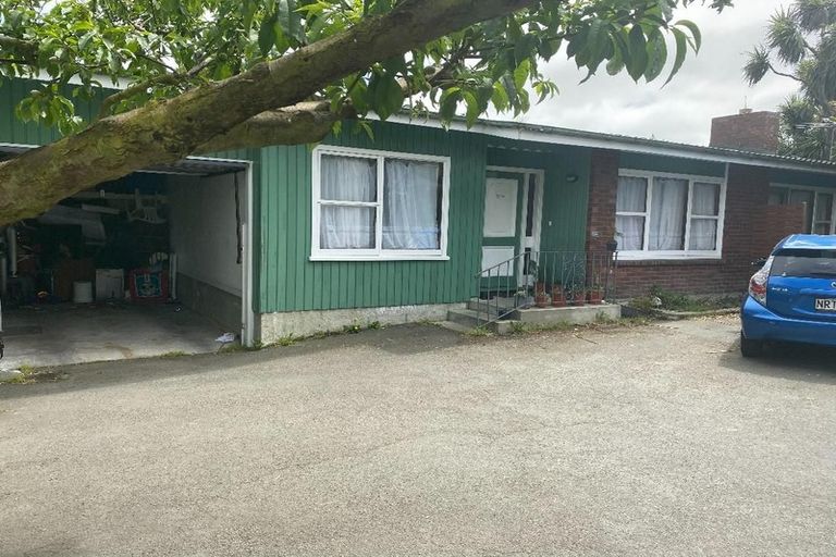 Photo of property in 27 Tuirau Place, Ilam, Christchurch, 8041