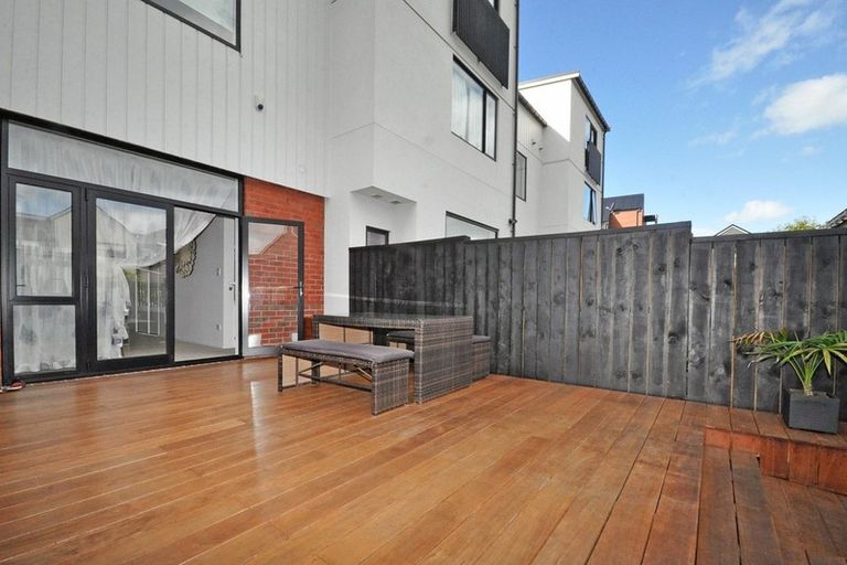 Photo of property in 119 Hobsonville Point Road, Hobsonville, Auckland, 0616
