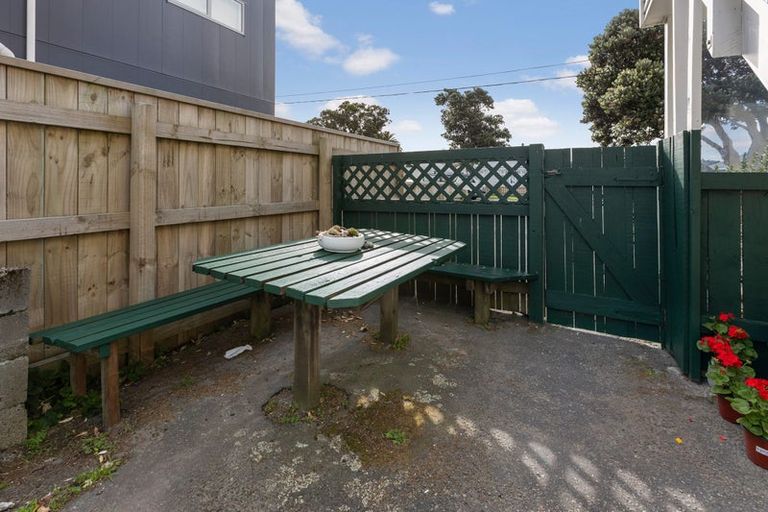 Photo of property in 2/56 Brussels Street, Miramar, Wellington, 6022