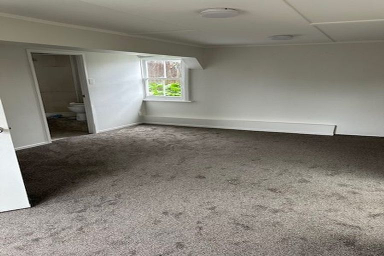 Photo of property in 156 Rathgar Road, Henderson, Auckland, 0610