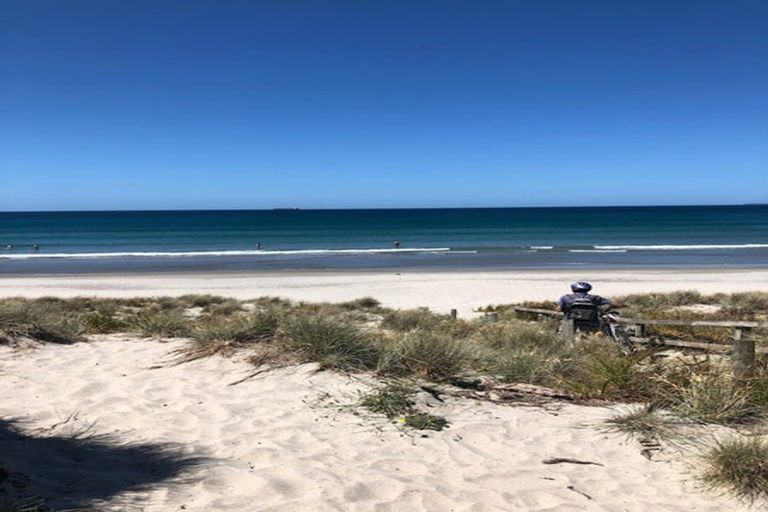 Photo of property in 220a Papamoa Beach Road, Papamoa Beach, Papamoa, 3118