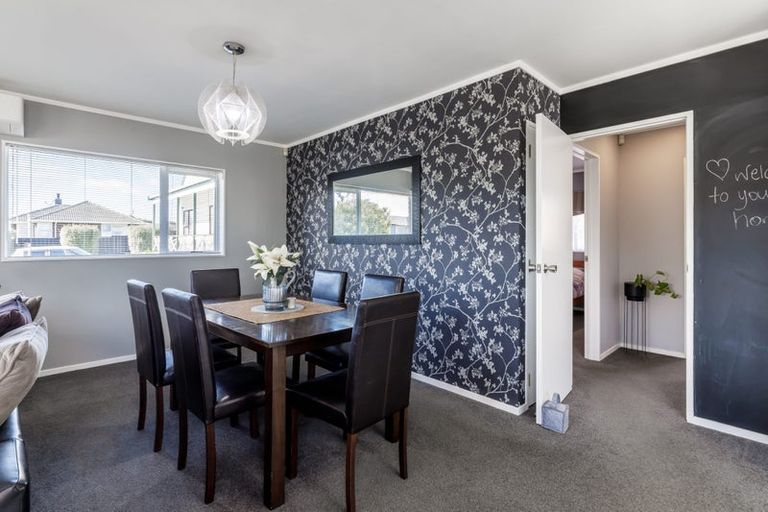 Photo of property in 62 Pomaria Road, Henderson, Auckland, 0610