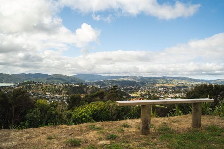 Photo of property in 33 Topsail Way, Whitby, Porirua, 5024