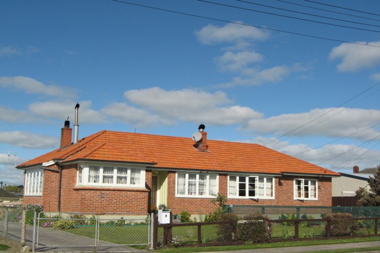 Photo of property in 9 Robert Street, Marton, 4710