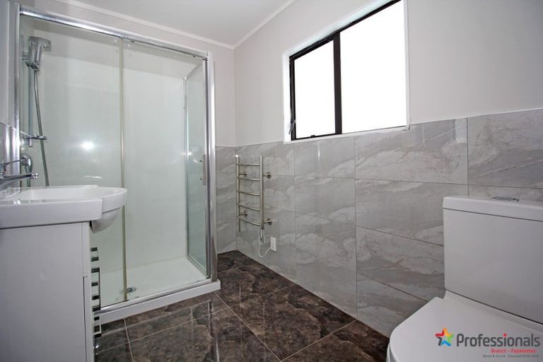 Photo of property in 3/80 Marne Road, Papakura, 2110