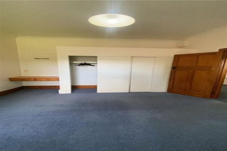 Photo of property in 16 Botanical Road, Takaro, Palmerston North, 4412