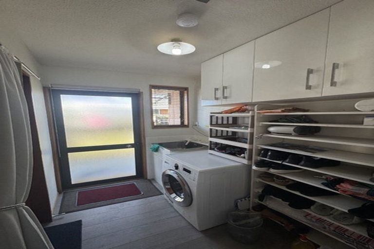 Photo of property in 2/7 Dumfries Drive, Hei Hei, Christchurch, 8042