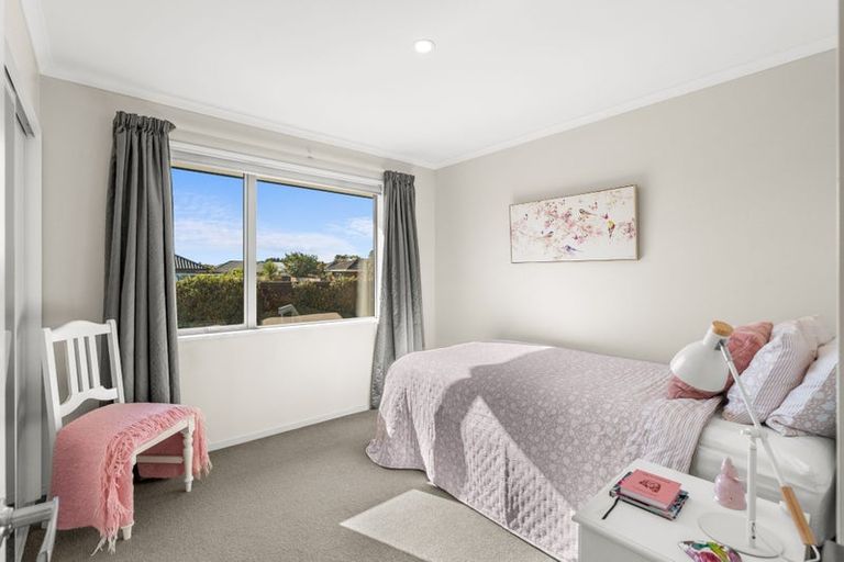 Photo of property in 1 Orca Lane, Parklands, Christchurch, 8083