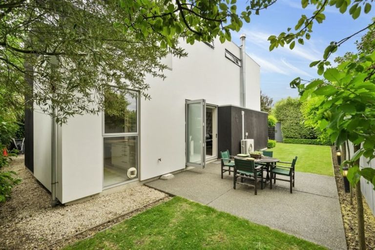 Photo of property in 38 Courtenay Street, St Albans, Christchurch, 8014