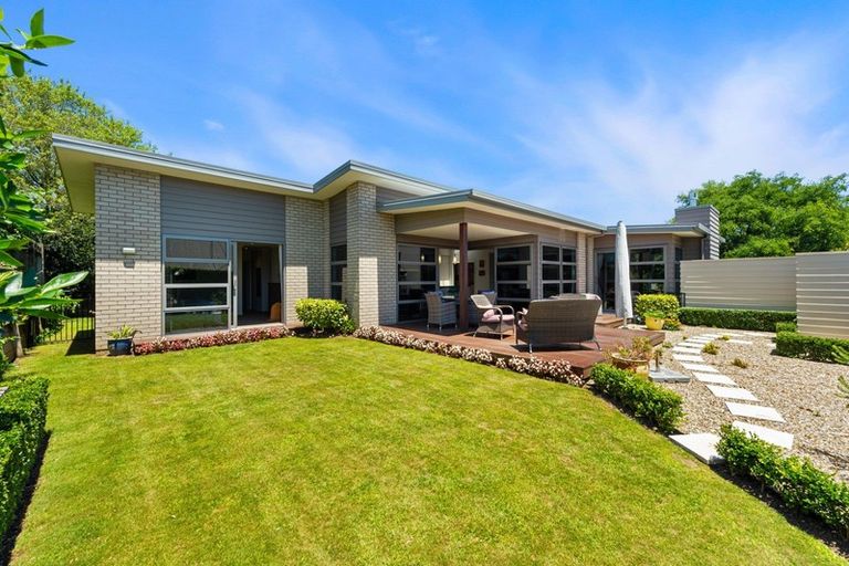 Photo of property in 6 Caversham Drive, Rototuna, Hamilton, 3210