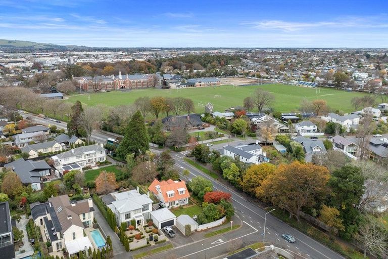 Photo of property in 2 Royds Street, Fendalton, Christchurch, 8014