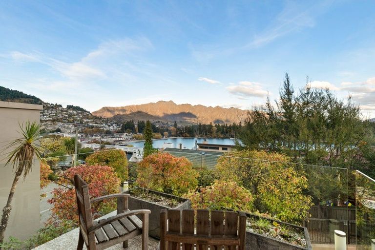 Photo of property in 42a Man Street, Queenstown, 9300