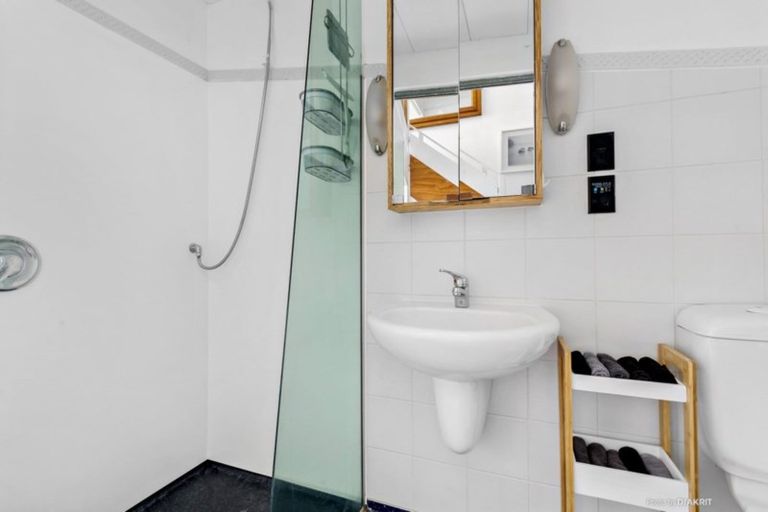 Photo of property in Qba Apartments, 1n/51 Webb Street, Mount Cook, Wellington, 6011