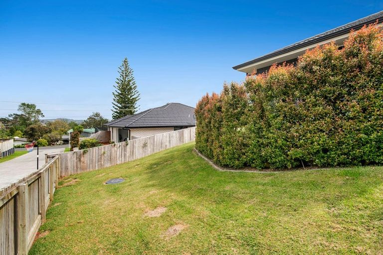 Photo of property in 3 St Julia Court, Helensville, 0800