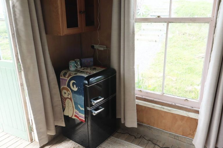 Photo of property in 7 James Road, Maungaturoto, 0587