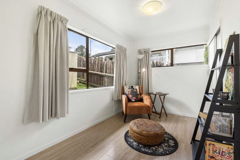 Photo of property in 1/24 Glamorgan Drive, Torbay, Auckland, 0630