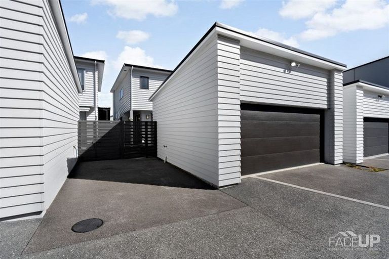 Photo of property in 4 Kotuku Lane, Hobsonville, Auckland, 0616
